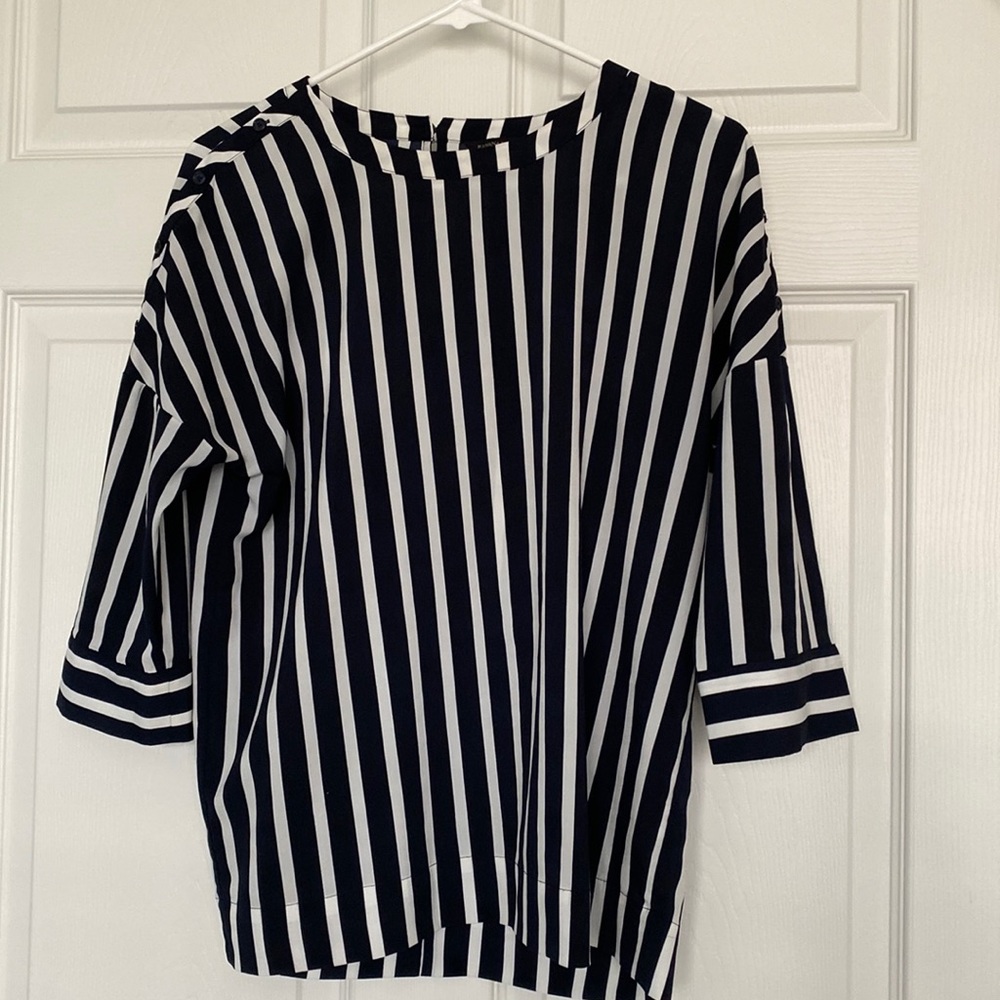 Stripes navy-gray 3/4 silky top from Banana Republic
